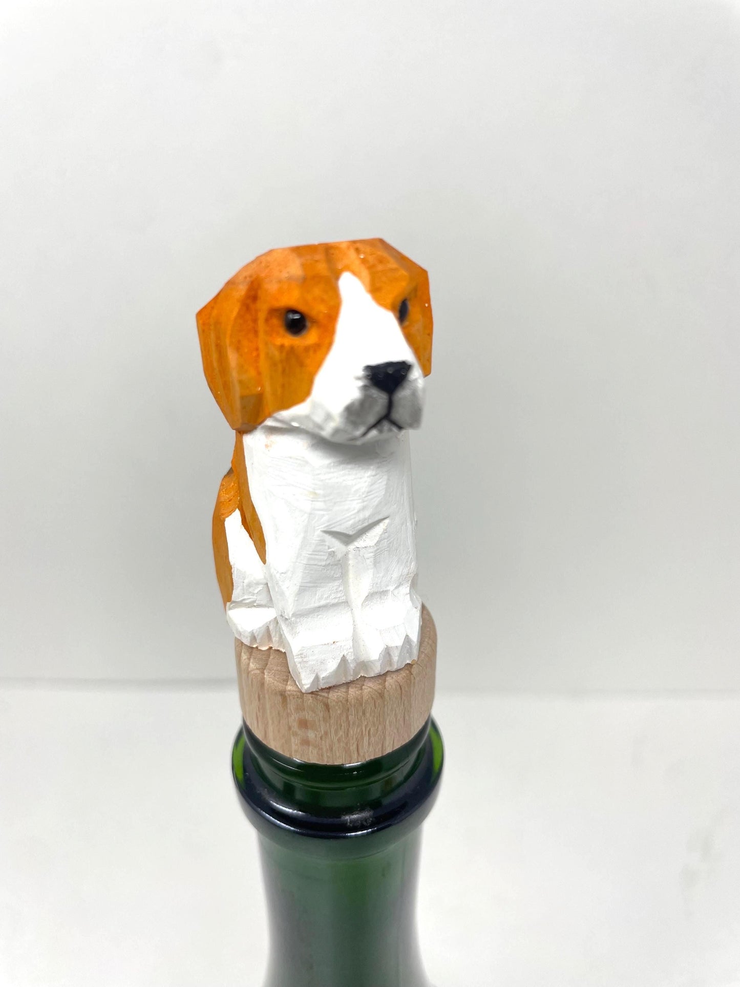Hand-Carved Wooden Beagle Dog Wine Stopper – Rustic Bottle Plug
