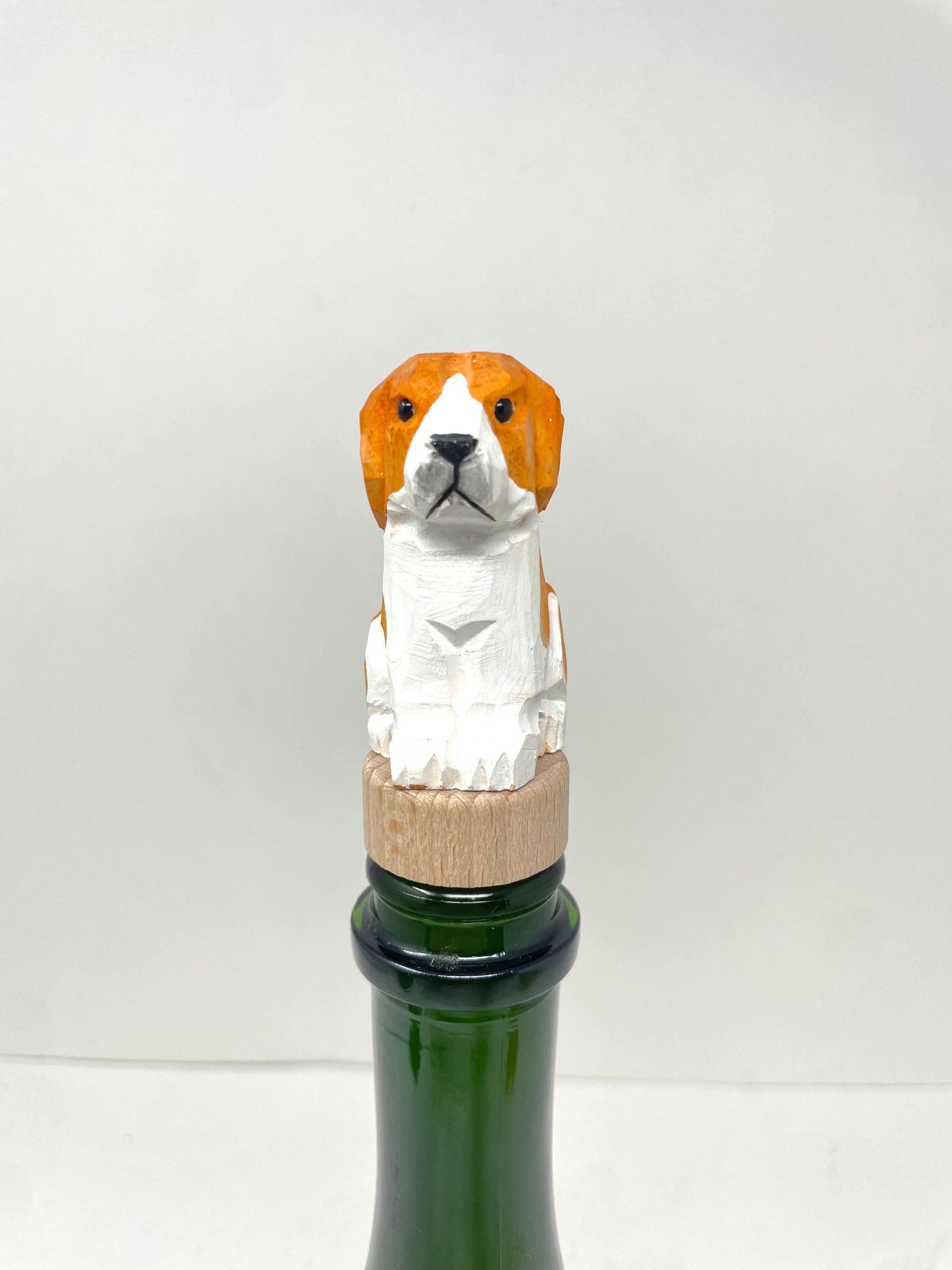Hand-Carved Wooden Beagle Dog Wine Stopper – Rustic Bottle Plug