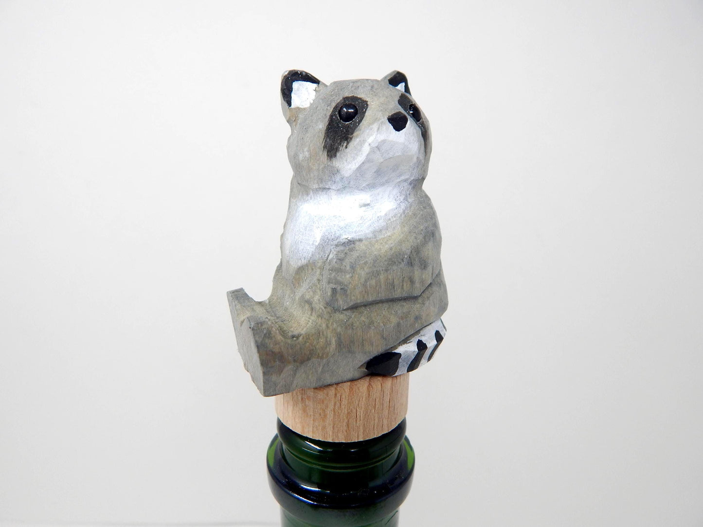 Handmade Raccoon Wine Stopper – Reusable Wooden Bottle Plug Rustic Bar Décor