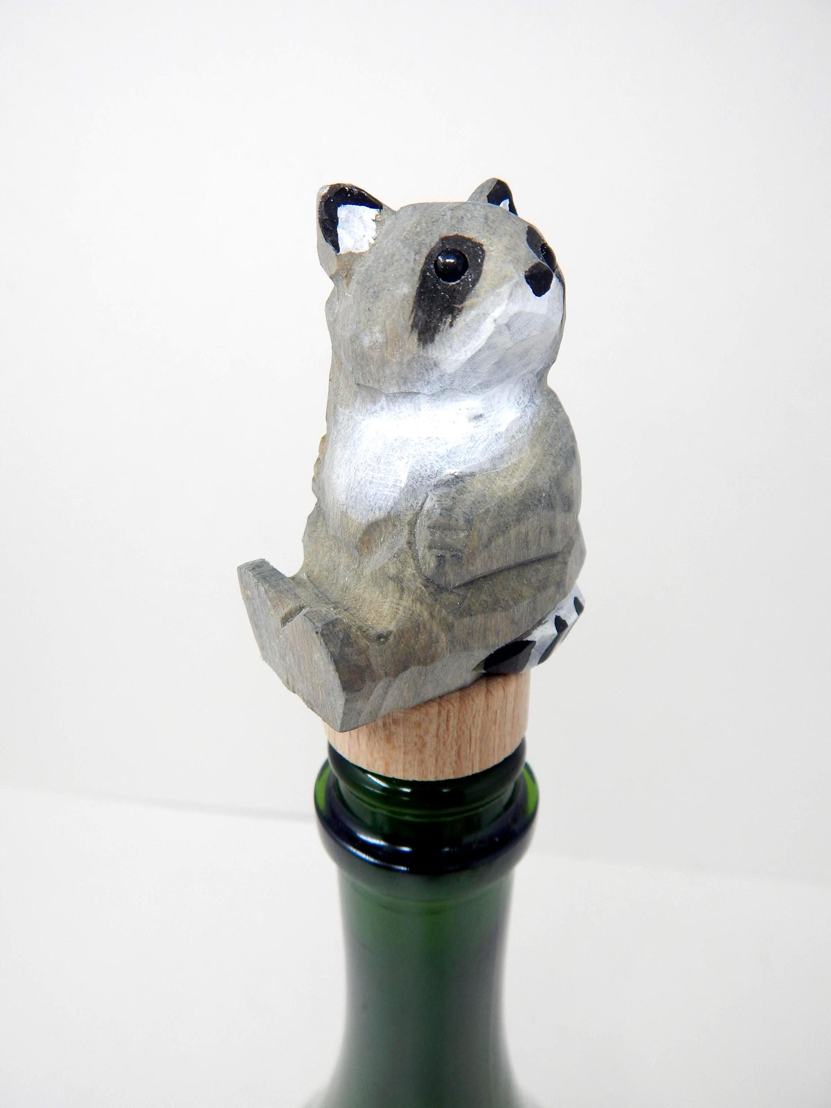 Handmade Raccoon Wine Stopper – Reusable Wooden Bottle Plug Rustic Bar Décor