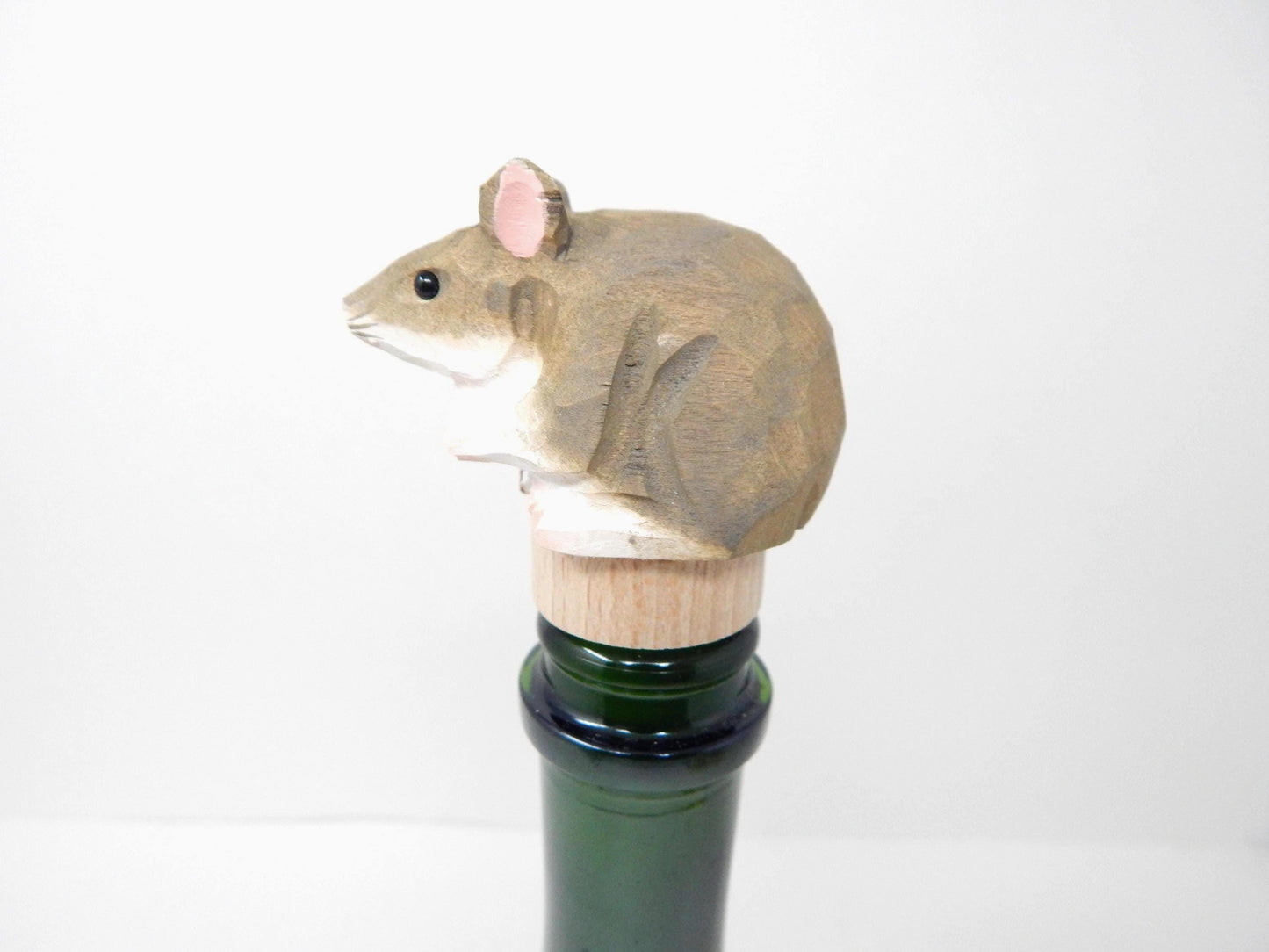 Hand-Carved Wooden Mouse Wine stopper: Miniature Rodent Collectible Décor