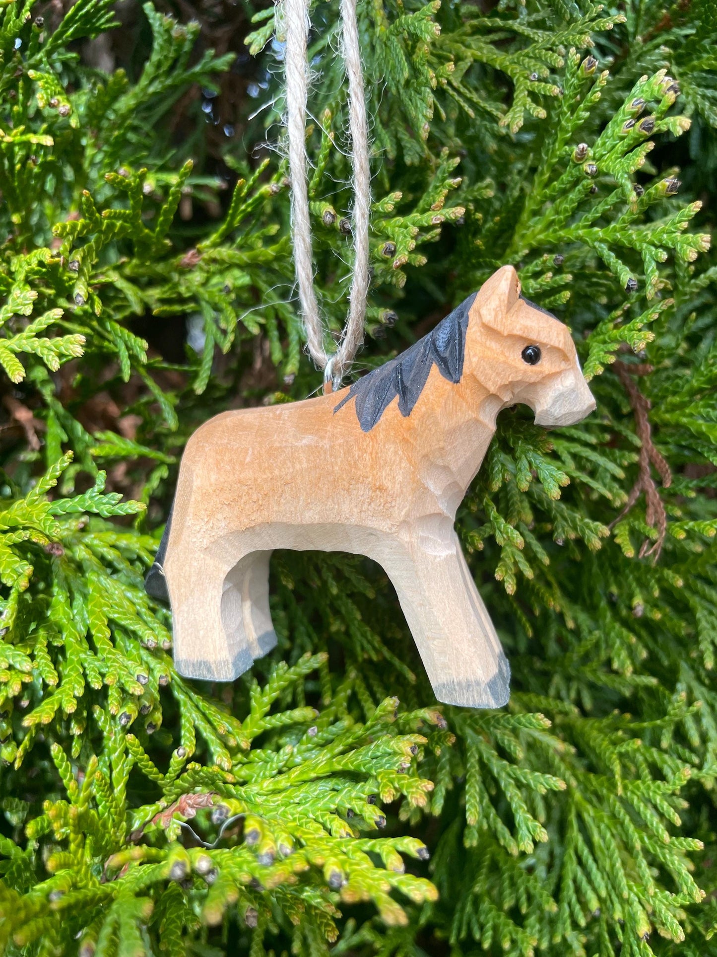 Horse Ornament Handmade Wooden Hanging Décor Rustic Carving Figurine Farm Animal Statue