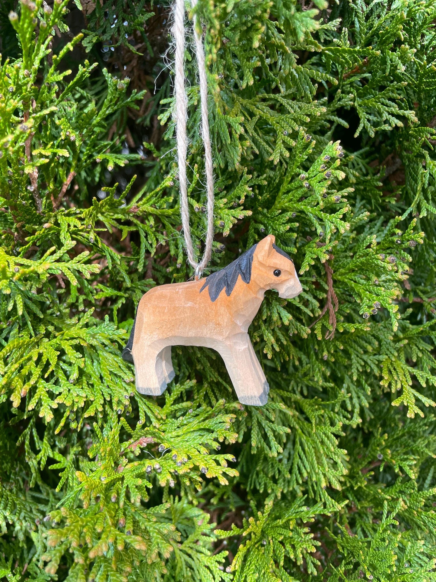 Horse Ornament Handmade Wooden Hanging Décor Rustic Carving Figurine Farm Animal Statue